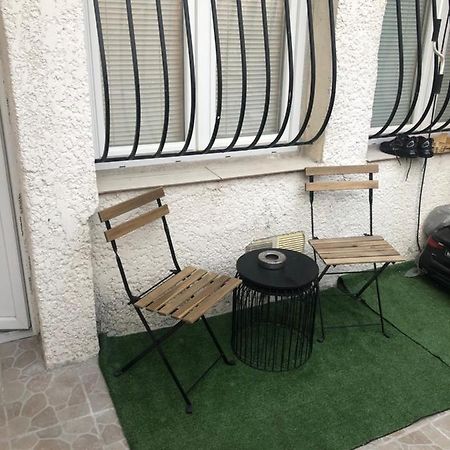 Appartement Studette Independant Avec Terrasse-Climatisation à Marseille Extérieur photo