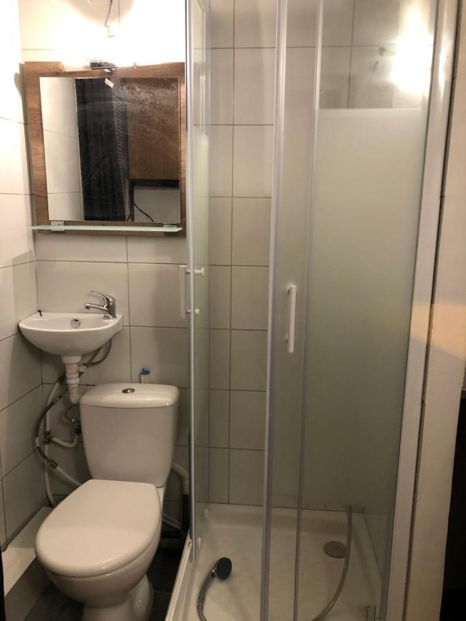Appartement Studette Independant Avec Terrasse-Climatisation à Marseille Extérieur photo