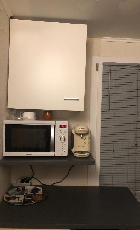 Appartement Studette Independant Avec Terrasse-Climatisation à Marseille Extérieur photo
